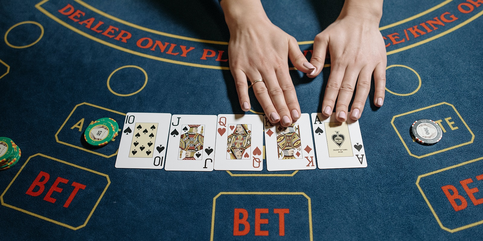 When to Fold in Poker Gambling Games